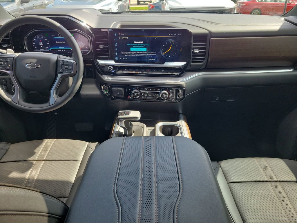 Used 2024 Chevrolet Silverado 1500 High Country w/ High Country Premium Package image 11