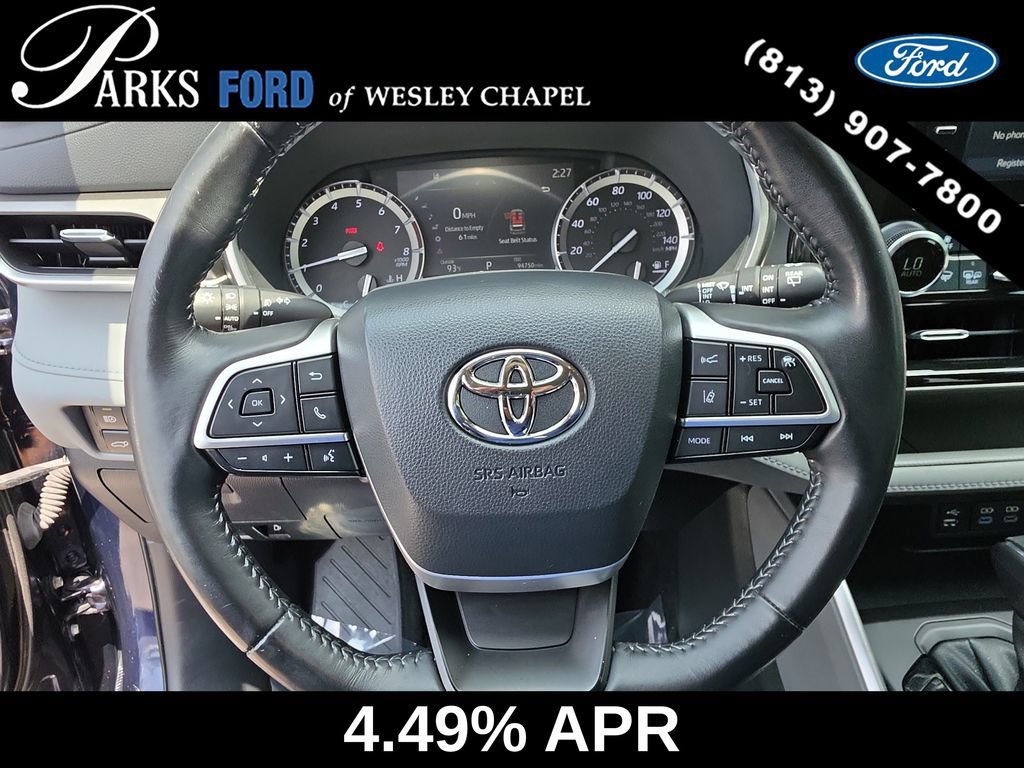 Used 2022 Toyota Highlander XLE FWD image 30