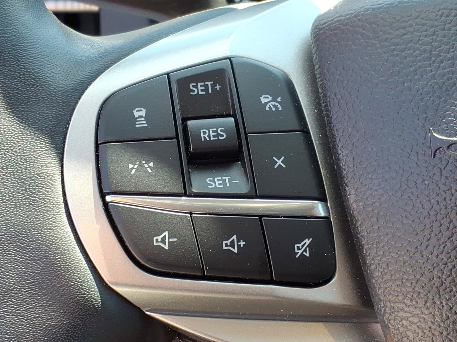 Certified 2025 Ford Explorer Active w/ Active Comfort Package AWD/4WD image 25