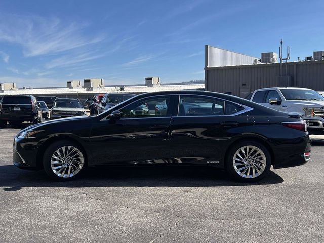 Used 2020 Lexus ES 300h Ultra Luxury image 7