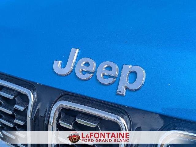 Used 2025 Jeep Compass Limited AWD/4WD image 9