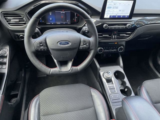 Certified 2025 Ford Escape ST-Line w/ Cold Weather Package image 10