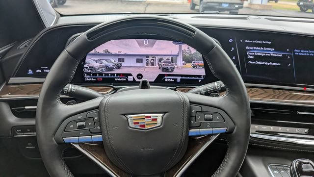 Used 2024 Cadillac Escalade Sport Platinum w/ Heavy-Duty Trailer Package AWD/4WD image 35