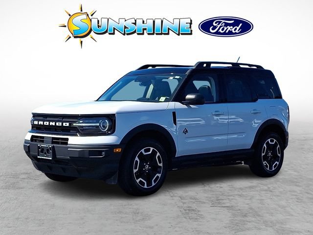 Certified 2023 Ford Bronco Sport Outer Banks w/ Tech Package AWD/4WD image 3