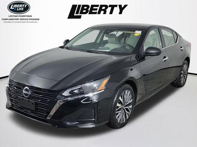Used 2025 Nissan Altima 2.5 SV AWD/4WD image 8