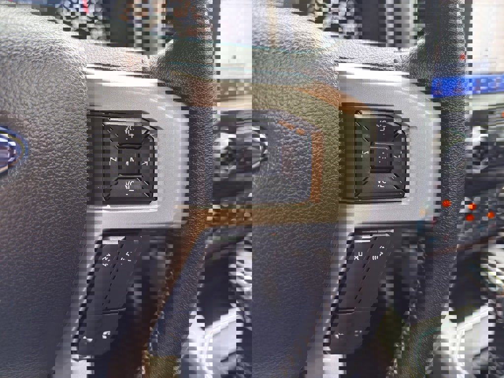 Certified 2020 Ford F150 Lariat w/ Equipment Group 502A Luxury image 21