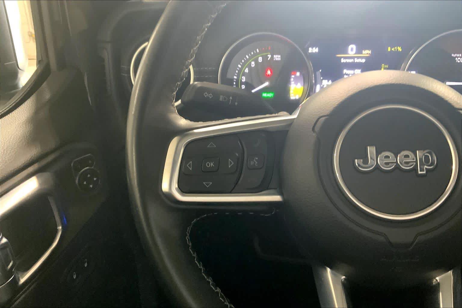 Used 2022 Jeep Wrangler Unlimited Sahara AWD/4WD image 23