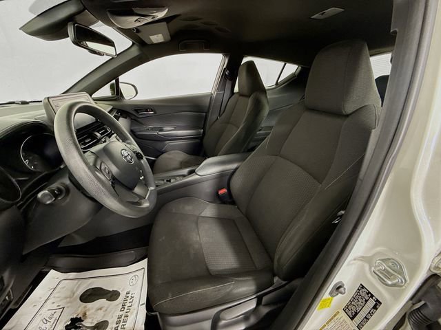 Used 2019 Toyota C-HR LE image 19