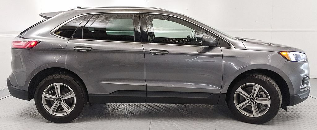 Certified 2023 Ford Edge SEL w/ Convenience Package AWD/4WD image 2