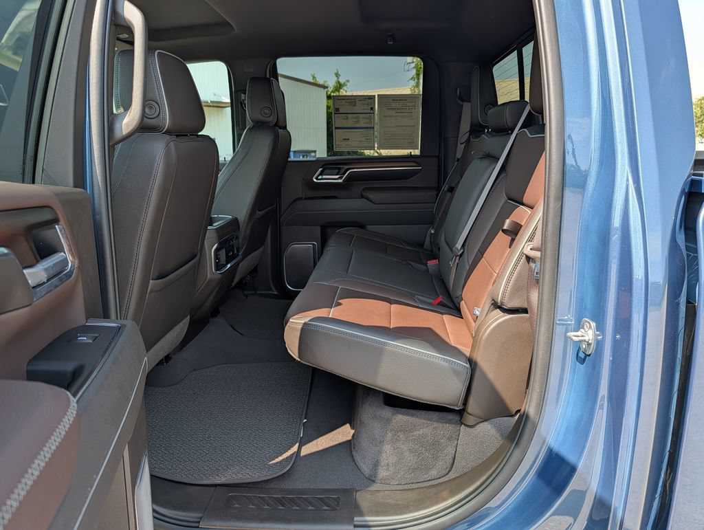 Used 2025 GMC Sierra 2500 Denali AWD/4WD image 23