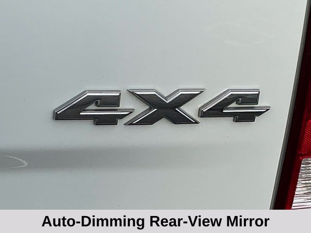 Used 2022 RAM 1500 Classic SLT w/ Electronics Group AWD/4WD image 14