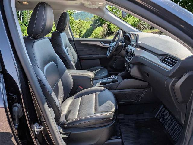 Certified 2022 Ford Escape SEL w/ Equipment Group 302A AWD/4WD image 17