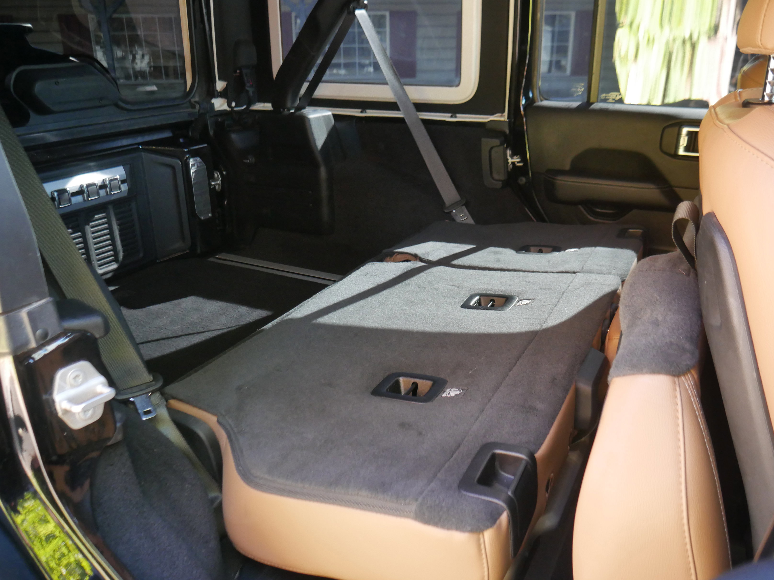 Used 2021 Jeep Wrangler Unlimited Rubicon w/ Steel Bumper Group image 37