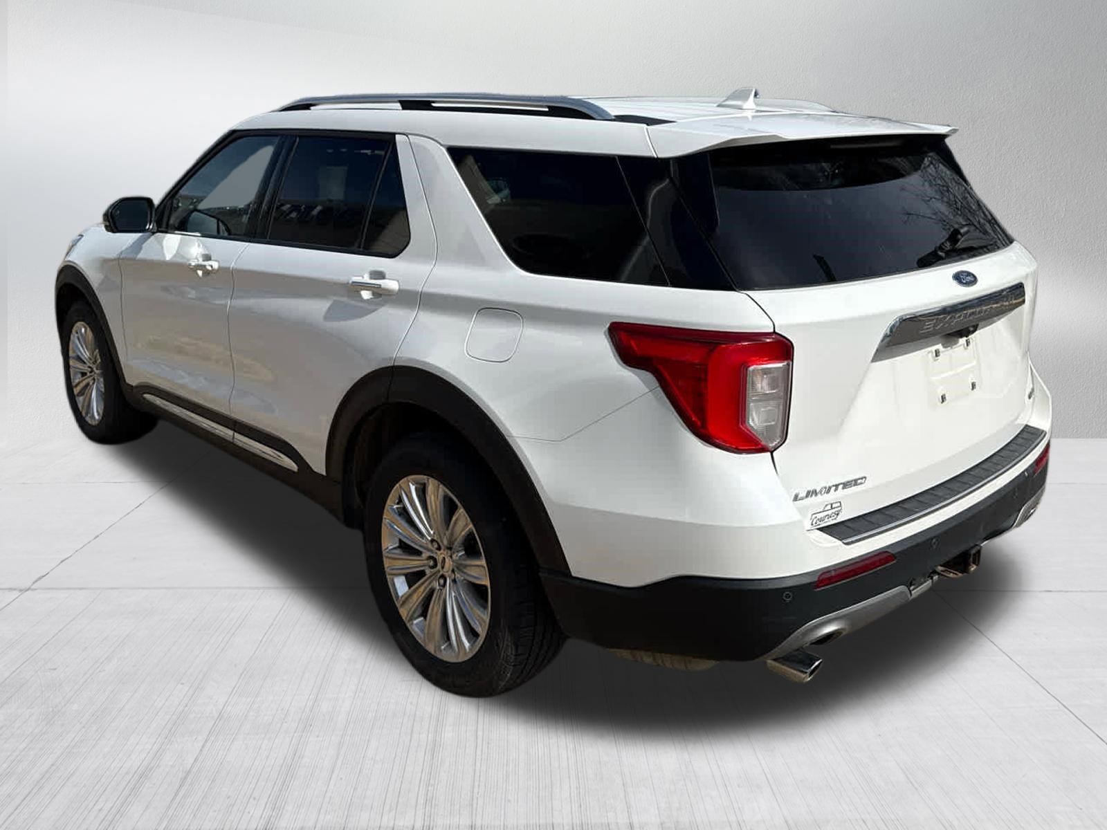 Certified 2021 Ford Explorer Limited w/ Hybrid Equipment Group 310A image 5