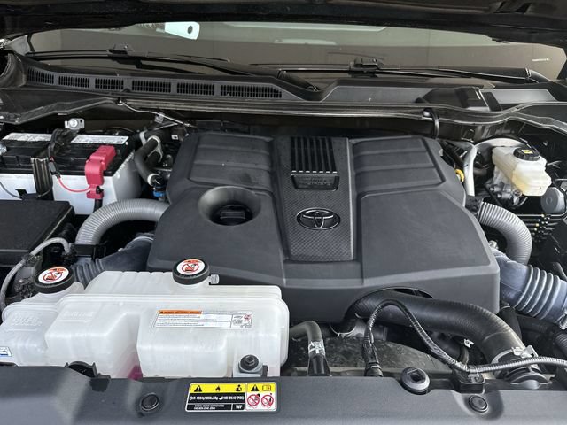 Used 2025 Toyota Tundra Platinum AWD/4WD image 29
