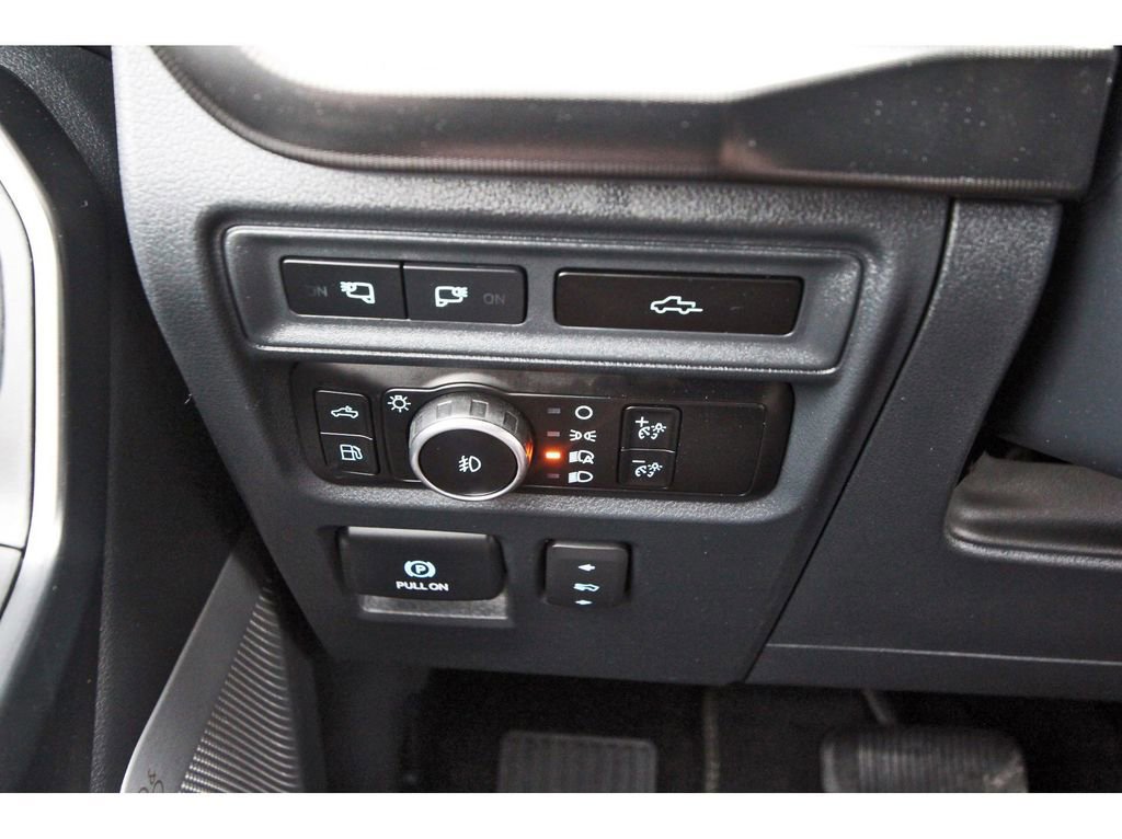 Certified 2023 Ford F150 Platinum w/ Equipment Group 701A High image 22