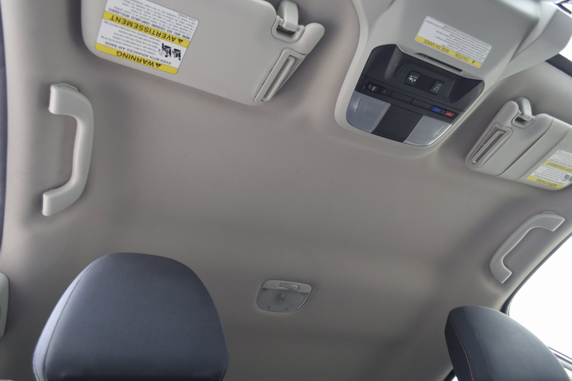 Used 2018 Subaru Crosstrek 2.0i Premium w/ Eyesight System image 24