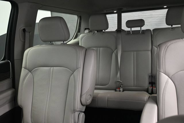 Used 2024 Jeep Wagoneer Series II AWD/4WD image 17