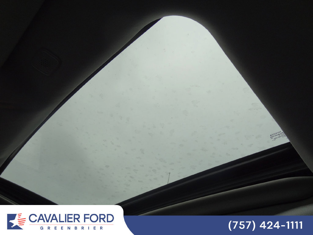 Used 2023 Toyota Highlander XLE FWD image 8