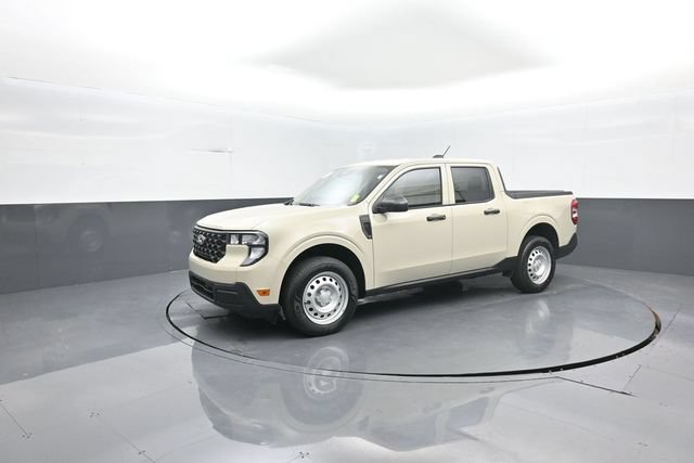 Certified 2025 Ford Maverick XL FWD image 4