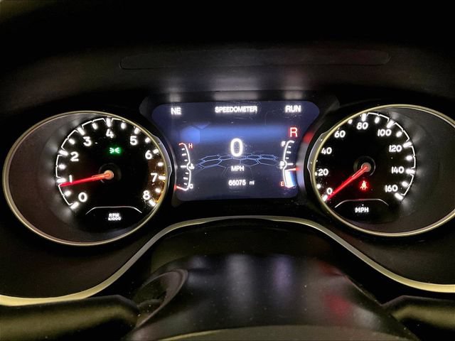 Used 2018 Jeep Compass Latitude w/ Popular Equipment Group AWD/4WD image 19