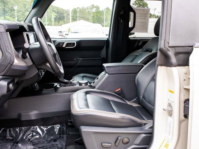 Certified 2025 Ford Bronco Outer Banks AWD/4WD image 16