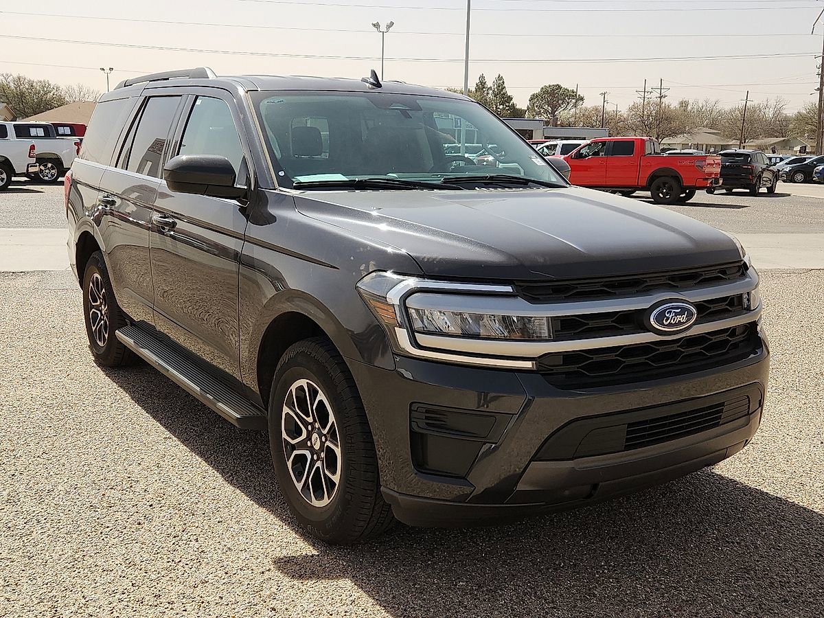 Certified 2024 Ford Expedition XLT AWD/4WD image 4