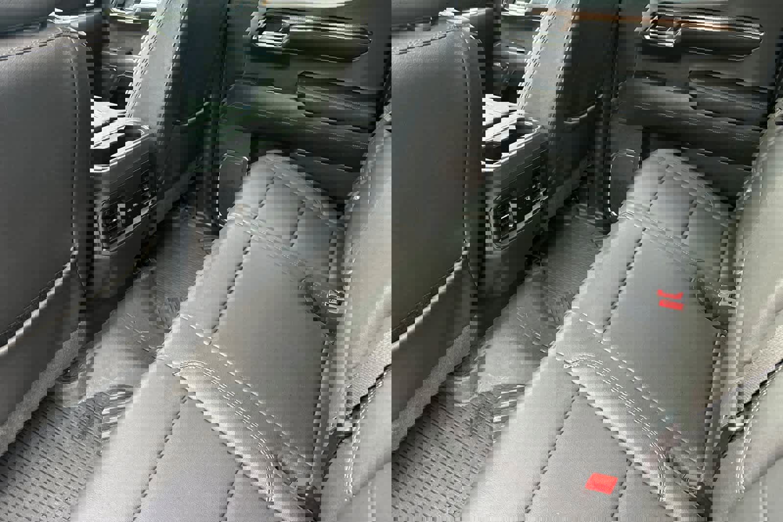 Used 2024 Chevrolet Silverado 1500 LT Trail Boss w/ Convenience Package II image 10