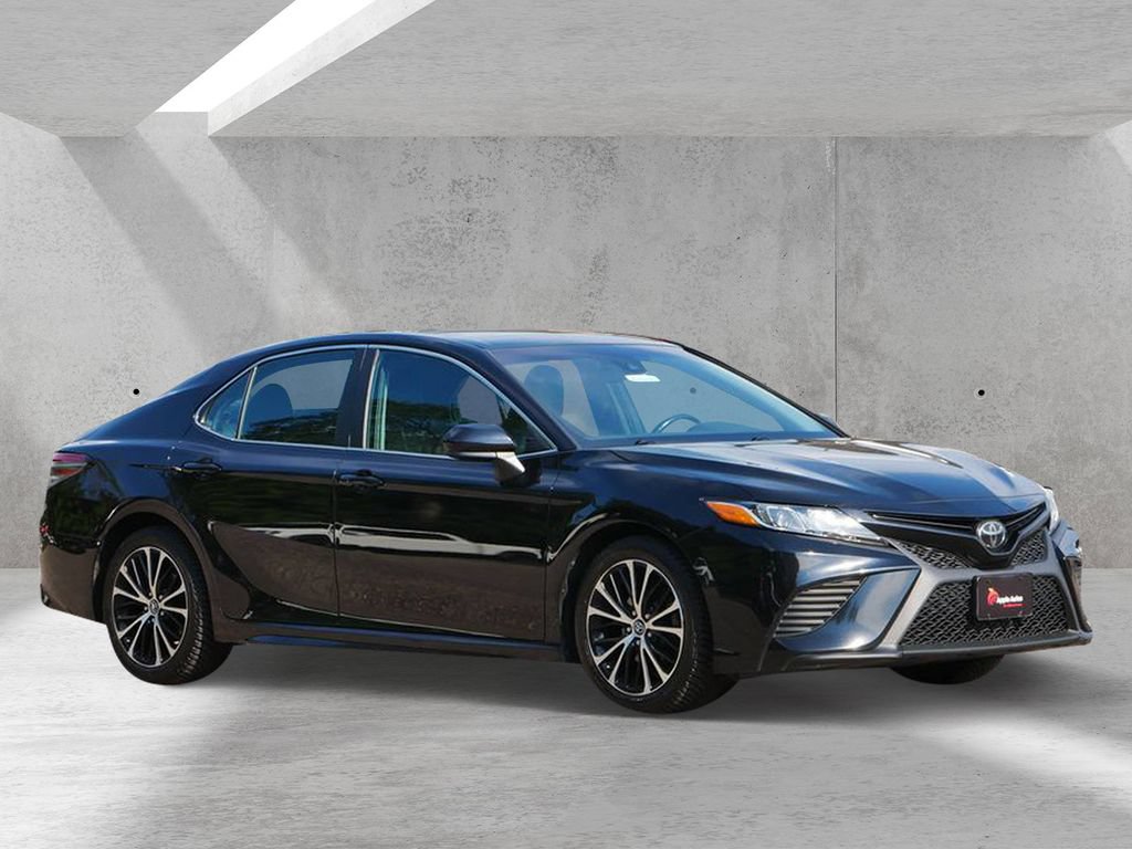 Used 2019 Toyota Camry SE