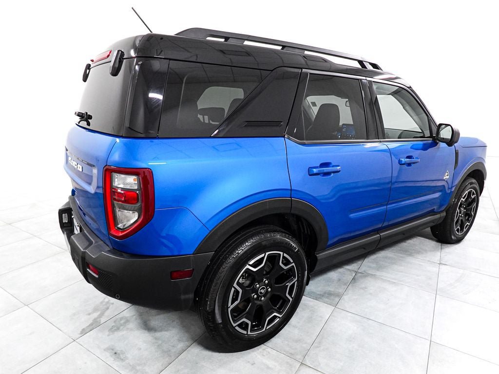 Certified 2025 Ford Bronco Sport Outer Banks w/ Outer Banks Tech Package+ AWD/4WD image 7
