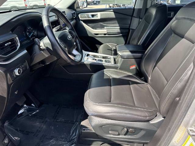 Certified 2022 Ford Explorer XLT w/ Equipment Group 202A RWD image 19