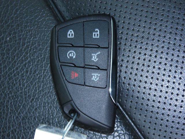 Used 2023 GMC Yukon XL Denali w/ Denali Reserve Package image 36