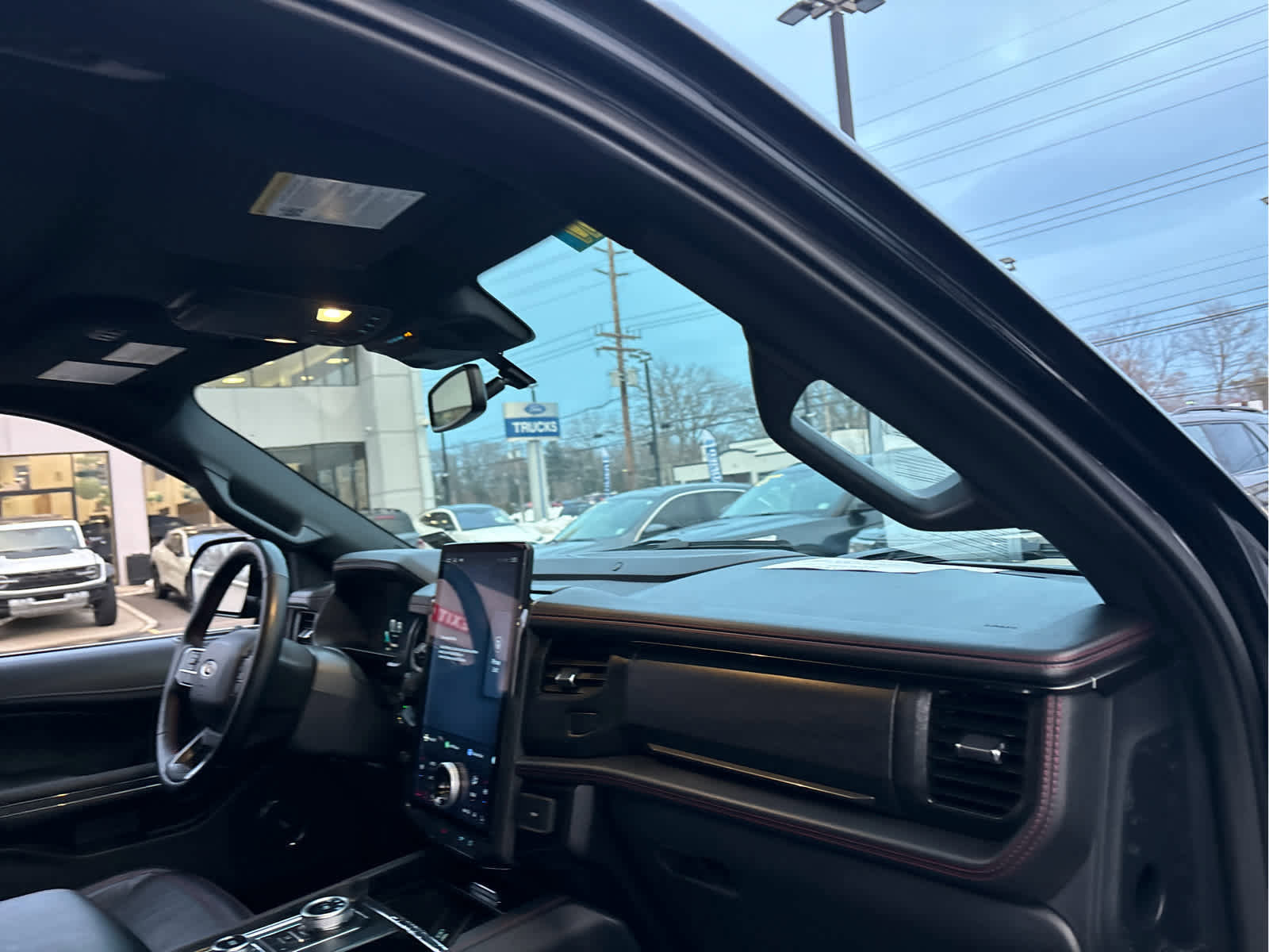 Certified 2023 Ford Expedition Limited image 30