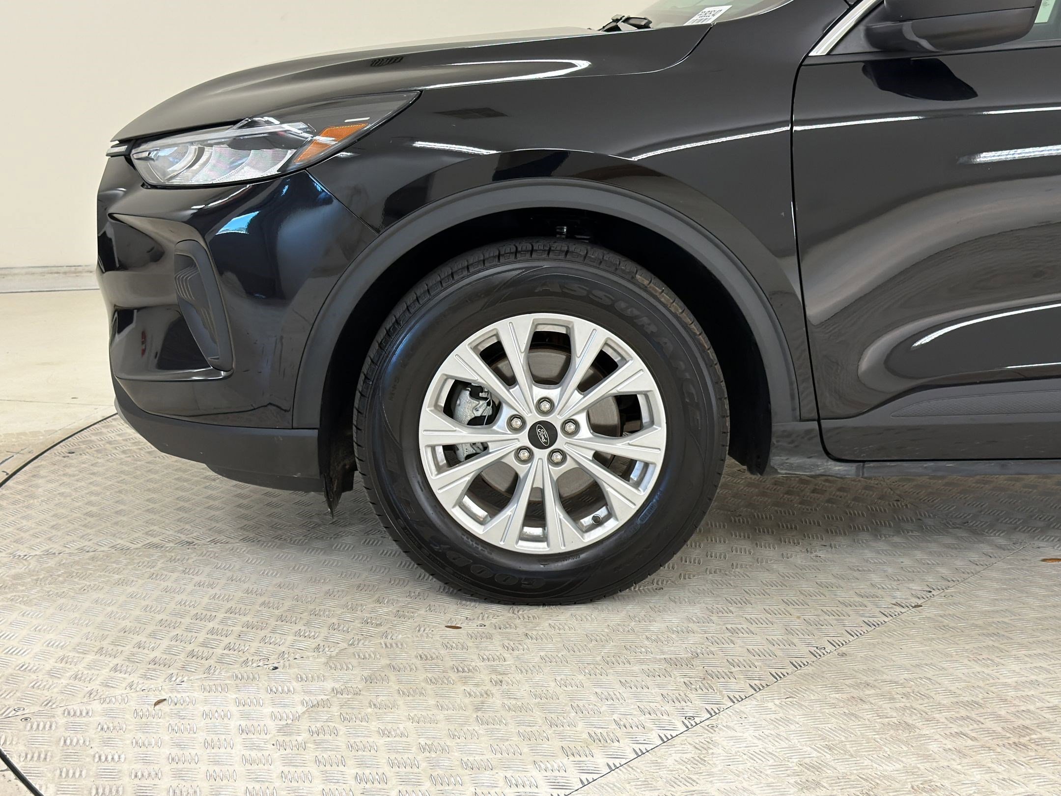 Certified 2023 Ford Escape Active AWD/4WD image 12