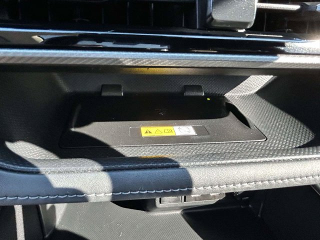 Used 2023 Toyota Highlander Platinum FWD image 29