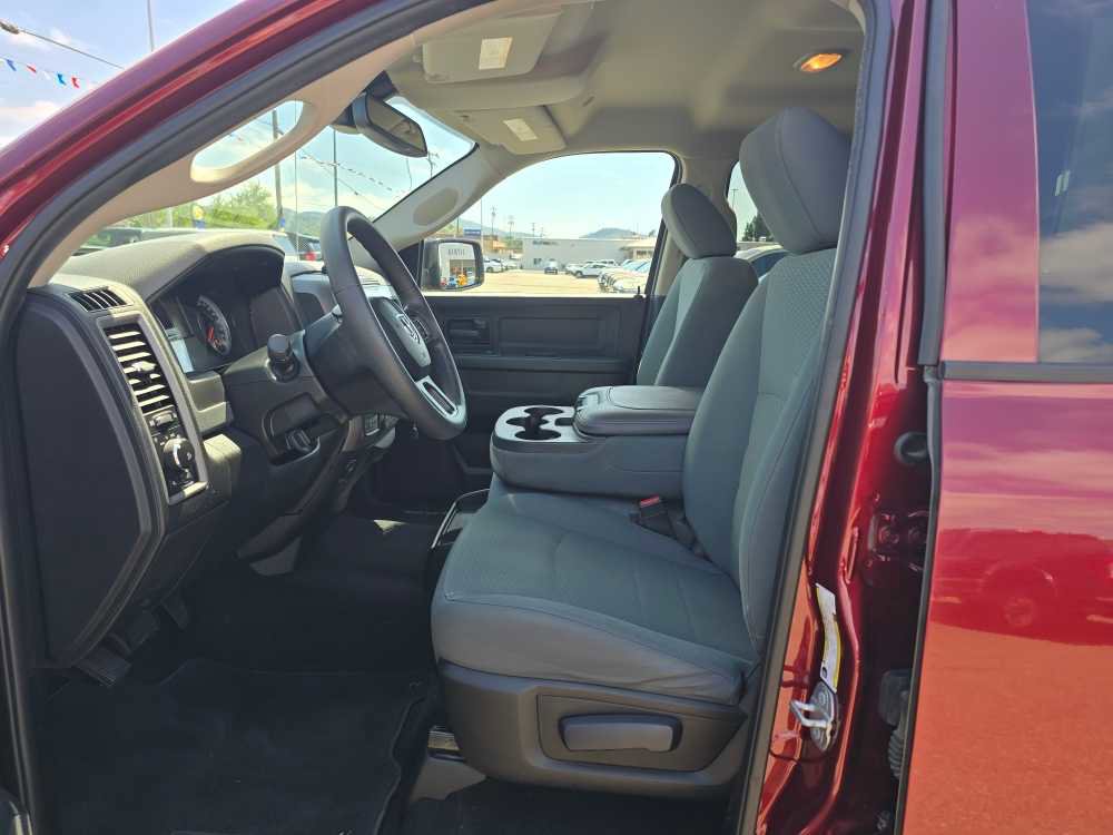 Used 2018 RAM 1500 Express AWD/4WD image 9