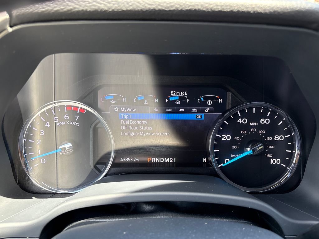 Certified 2022 Ford F250 Lariat w/ Lariat Value Package AWD/4WD image 20