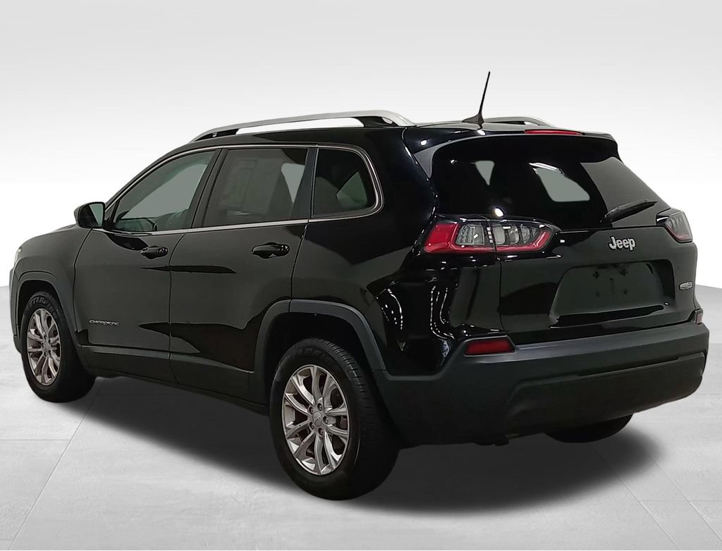 Used 2019 Jeep Cherokee Latitude w/ Cold Weather Group FWD image 7