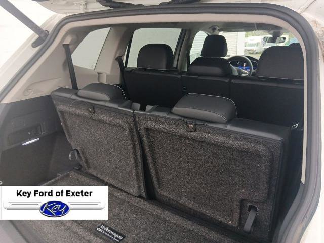 Used 2022 Volkswagen Tiguan SE FWD image 11