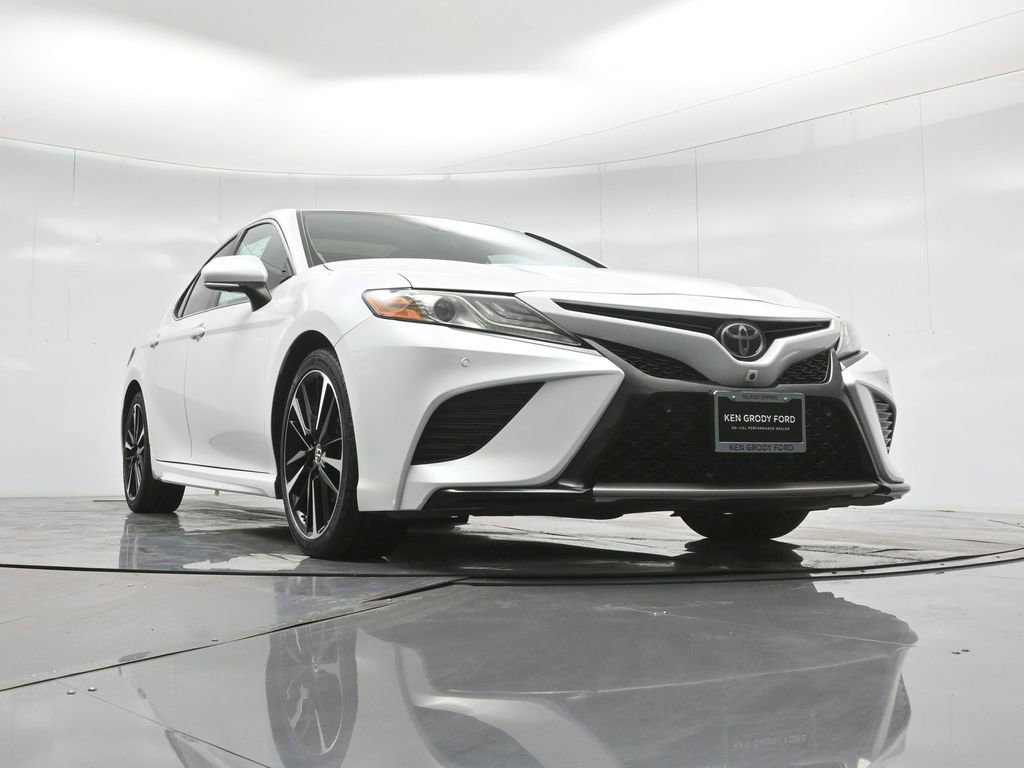 Used 2019 Toyota Camry XSE image 45
