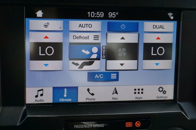 Certified 2019 Ford F450 Platinum w/ Platinum Ultimate Package AWD/4WD image 20