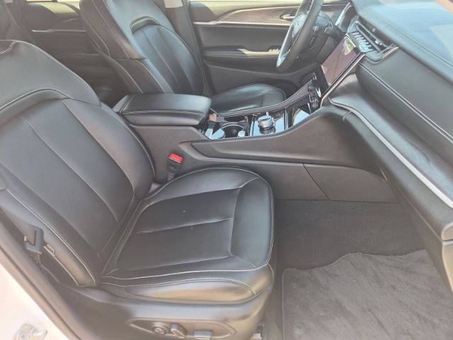 Used 2023 Jeep Grand Cherokee Limited w/ Trailer Tow Prep Group (B) AWD/4WD image 31