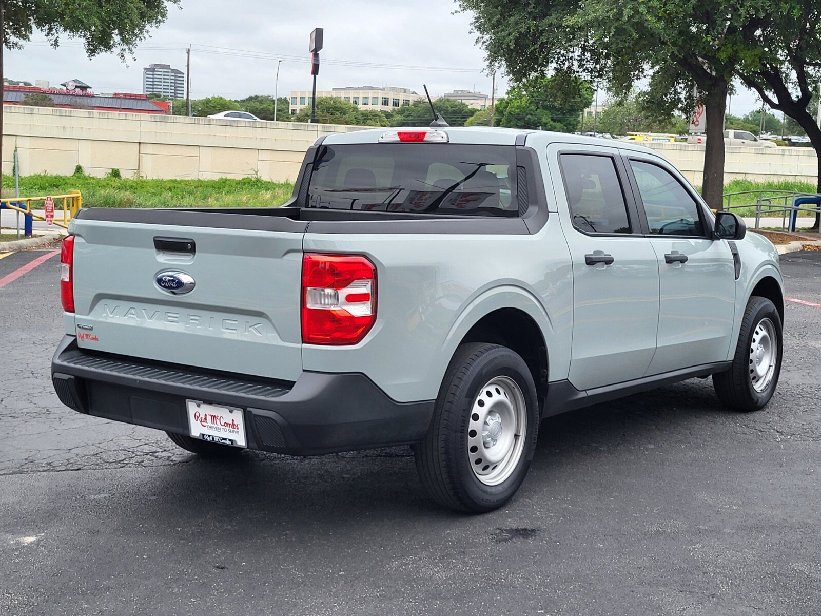 Certified 2024 Ford Maverick XL FWD image 4