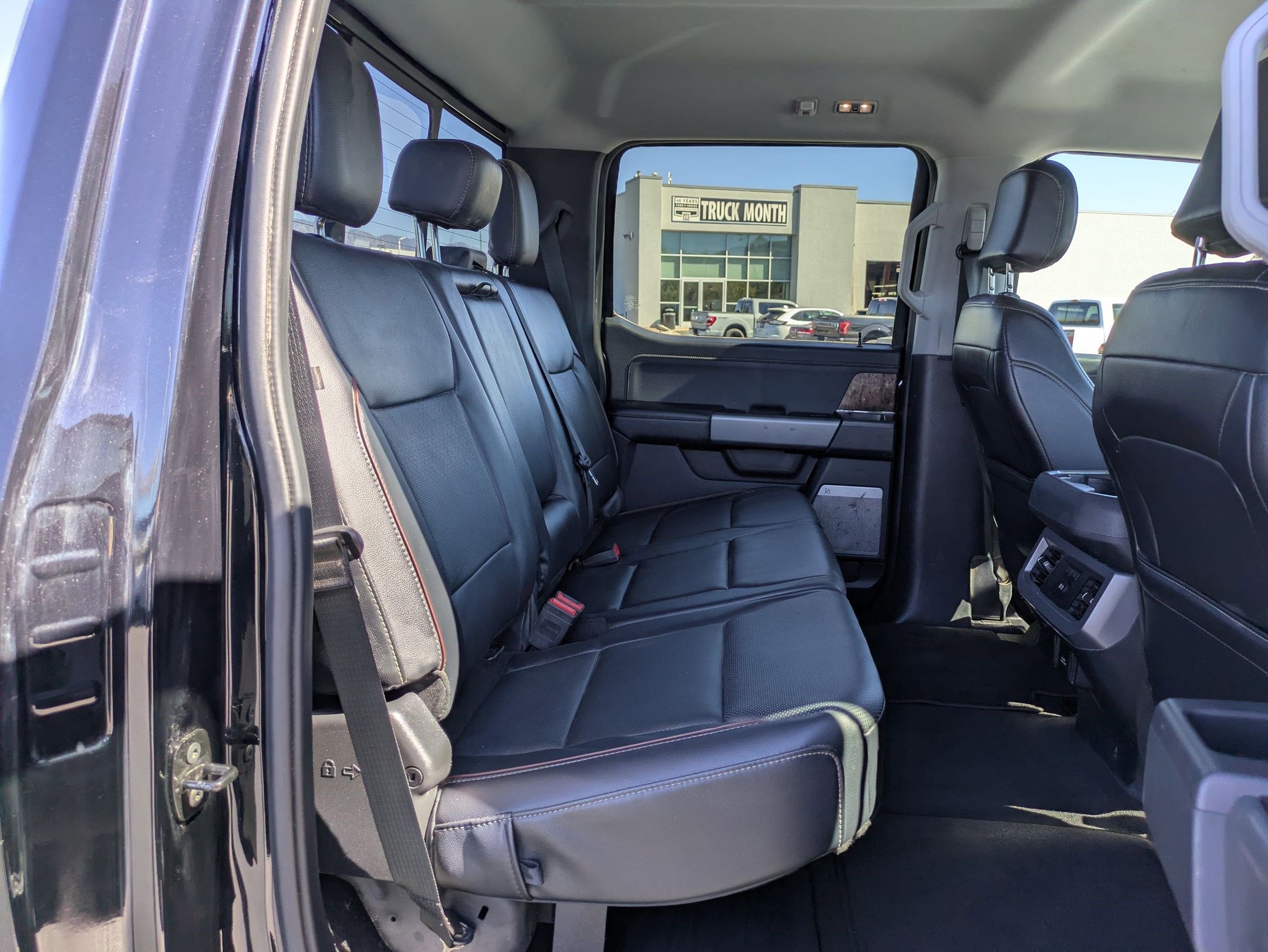 Certified 2024 Ford F250 Lariat AWD/4WD image 30