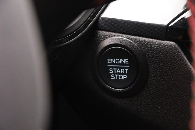 Certified 2025 Ford Escape ST-Line AWD/4WD image 12
