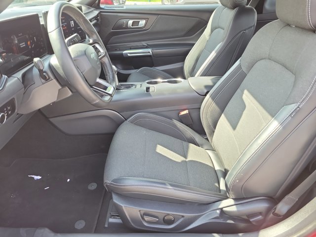 Certified 2025 Ford Mustang Coupe RWD image 15