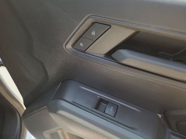 Used 2024 Chevrolet Colorado Trail Boss w/ Advanced Trailering Package AWD/4WD image 9