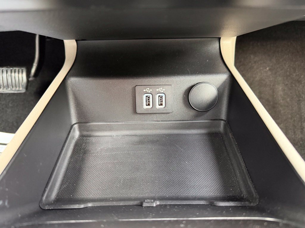 Certified 2019 Ford Fusion SE FWD image 23