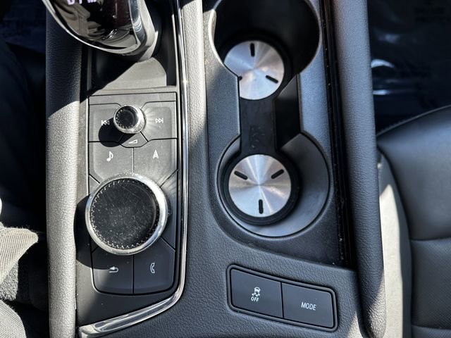 Used 2023 Cadillac XT6 Premium Luxury w/ Technology Package image 24