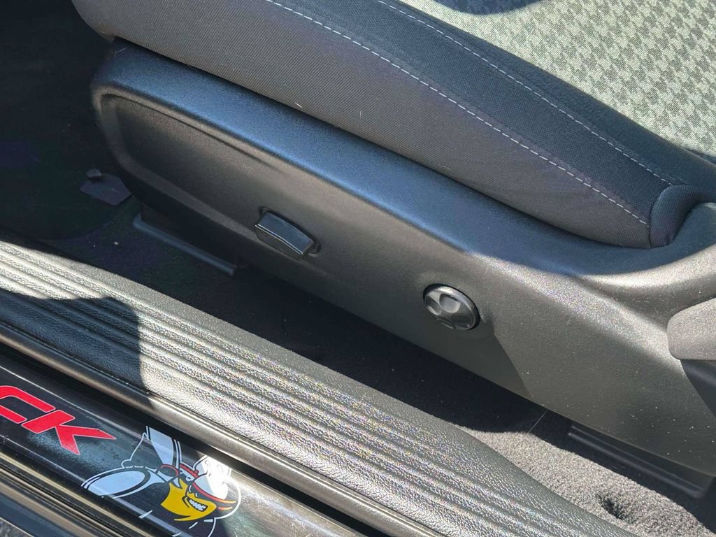 Used 2021 Dodge Challenger R/T Scat Pack RWD image 16